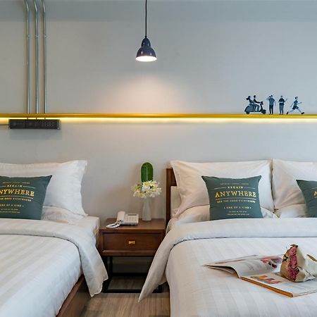 Momo Hotel Chiang Mai Bagian luar foto